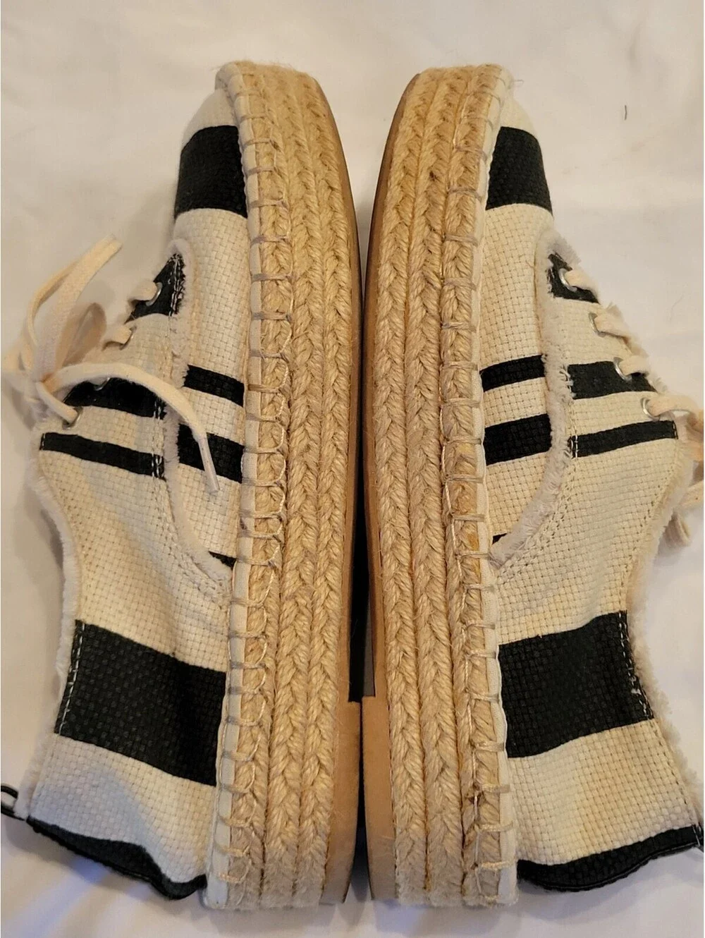 DV by Dolce Vita Black Striped Espadrille Platform Lace Up Sneaker Size 6